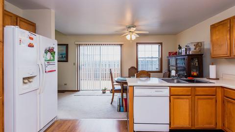 402 Farmbrook Ct, Romeoville, IL 60446 photo 7