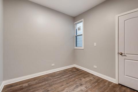 6833 S Champlain Ave, Chicago, IL 60637 photo 14