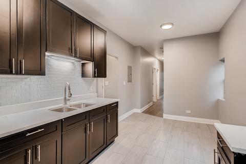 6833 S Champlain Ave, Chicago, IL 60637 photo 9