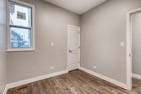 6833 S Champlain Ave, Chicago, IL 60637 photo 15