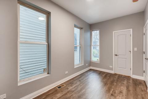 6833 S Champlain Ave, Chicago, IL 60637 photo 12