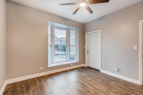6833 S Champlain Ave, Chicago, IL 60637 photo 4