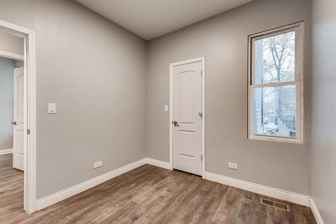 6833 S Champlain Ave, Chicago, IL 60637 photo 17