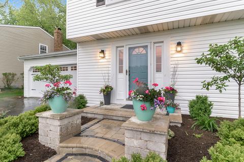 1625 Warbler Dr, Naperville, IL 60565 photo 2