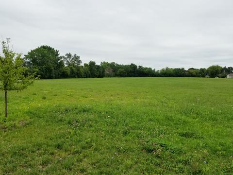 249 E Lake St, Bartlett, IL 60103 photo 1