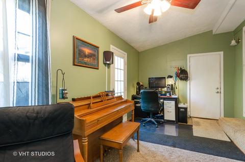 4306 Clearview Dr, Mchenry, IL 60050 photo 3