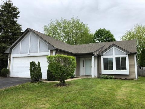 1317 Burns Dr, Elgin, IL 60120 photo 1