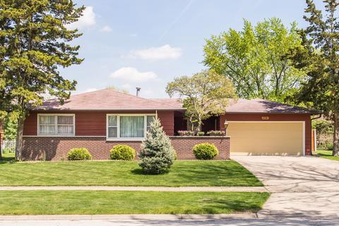1091 Laurel Dr, Aurora, IL 60506 photo 2