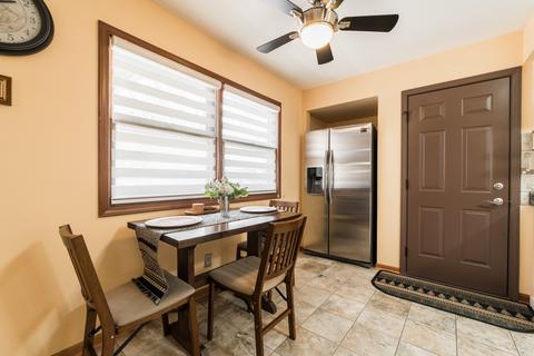 1091 Laurel Dr, Aurora, IL 60506 photo 9