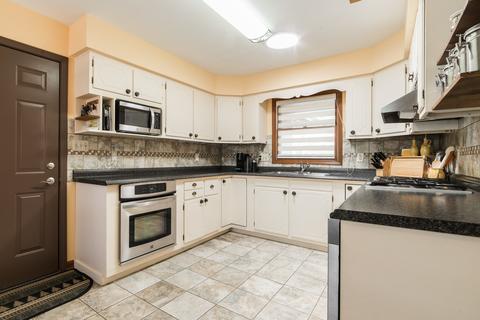 1091 Laurel Dr, Aurora, IL 60506 photo 7