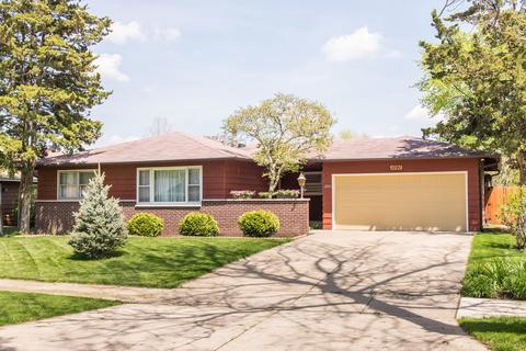 1091 Laurel Dr, Aurora, IL 60506 photo 1