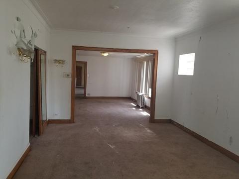9107 S Ellis Ave, Chicago, IL 60619 photo 3