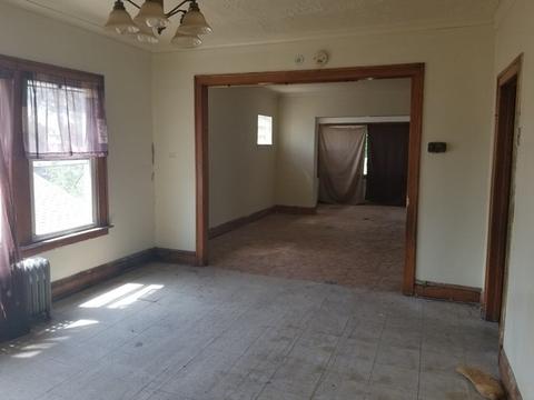 9107 S Ellis Ave, Chicago, IL 60619 photo 13