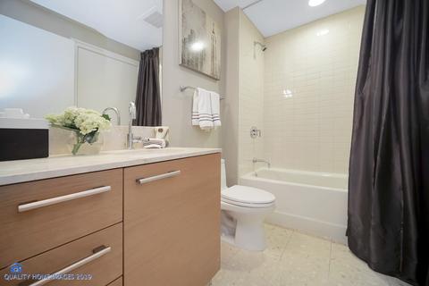 340 E Randolph St #4206, Chicago, IL 60601 photo 20