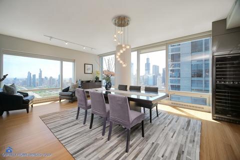 340 E Randolph St #4206, Chicago, IL 60601 photo 11