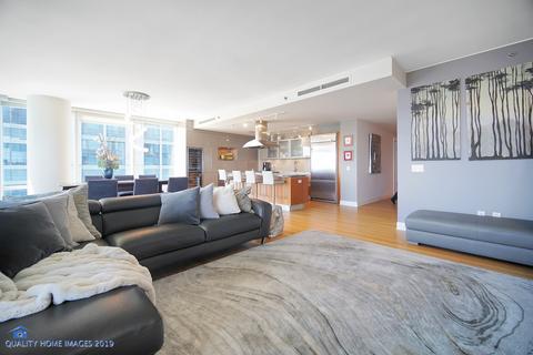 340 E Randolph St #4206, Chicago, IL 60601 photo 15