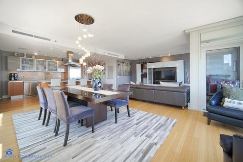 340 E Randolph St #4206, Chicago, IL 60601 photo 12
