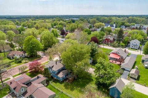 602 E State St, Cherry Valley, IL 61016 photo 6