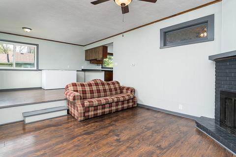 602 E State St, Cherry Valley, IL 61016 photo 30