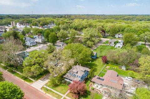 602 E State St, Cherry Valley, IL 61016 photo 4