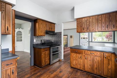 602 E State St, Cherry Valley, IL 61016 photo 24