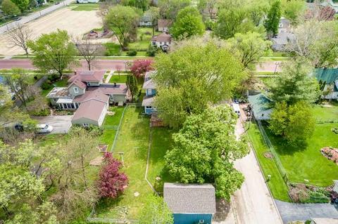 602 E State St, Cherry Valley, IL 61016 photo 5