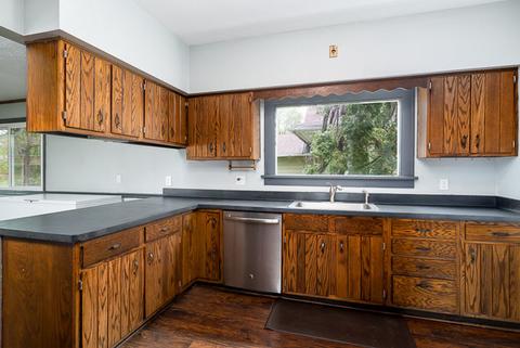 602 E State St, Cherry Valley, IL 61016 photo 25