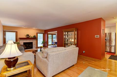 144 Schiller Sq, Itasca, IL 60143 photo 2