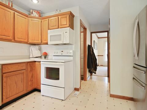 1602 E Ironwood Dr, Normal, IL 61761 photo 9