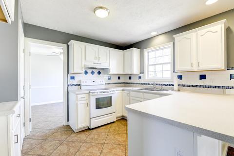 1104 Oak Hill St, Normal, IL 61761 photo 11