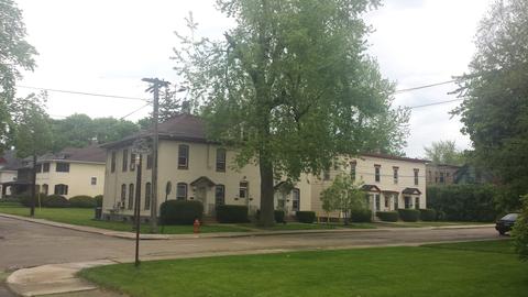 13 Walker Pl, Elgin, IL 60120 photo 4
