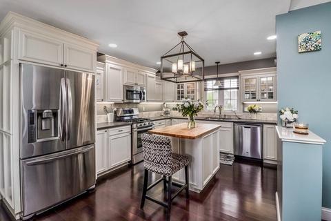 2110 Denton Ln, Normal, IL 61761 photo 5