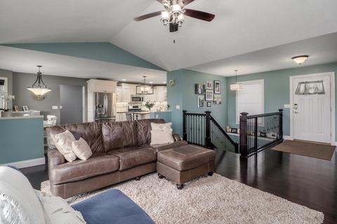 2110 Denton Ln, Normal, IL 61761 photo 12