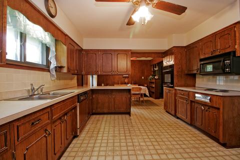 2995 Waldron Rd, Kankakee, IL 60901 photo 6
