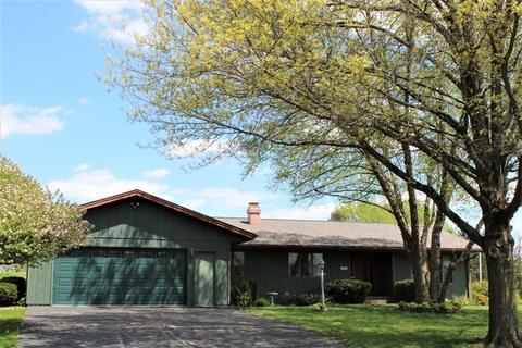 2006 Terrace Ln, Morrison, IL 61270 photo 2