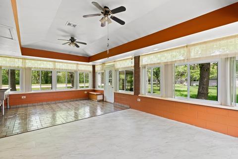 3045 Carpenter St, Steger, IL 60475 photo 7