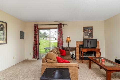 700 N Adelaide #84, Normal, IL 61761 photo 4
