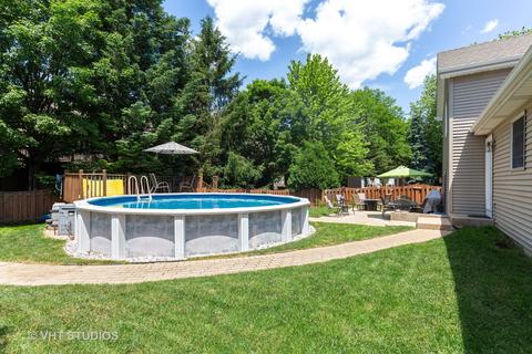 800 Cheyenne Ln, Elgin, IL 60123 photo 13