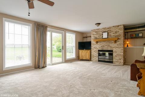 1735 Chippendale Rd, Hoffman Estates, IL 60169 photo 10