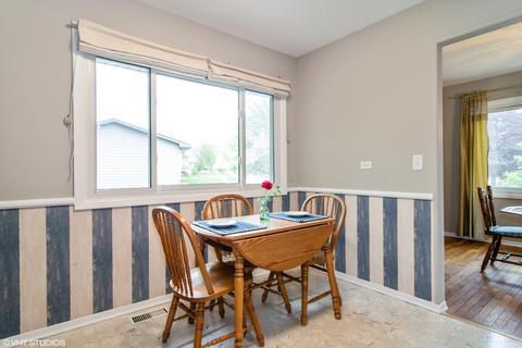 1735 Chippendale Rd, Hoffman Estates, IL 60169 photo 5
