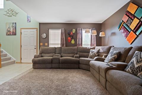 625 Brita Ct, Minooka, IL 60447 photo 7