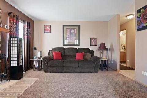625 Brita Ct, Minooka, IL 60447 photo 11