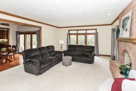 425 Timber Ridge Dr, Bartlett, IL 60103 photo 11
