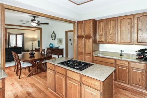 425 Timber Ridge Dr, Bartlett, IL 60103 photo 9