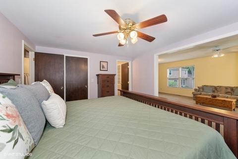 1365 Stonegate Rd, Naperville, IL 60540 photo 15
