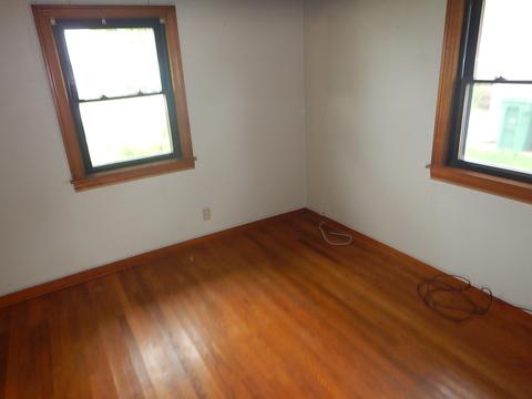 552 E 3rd St, Lockport, IL 60441 photo 12