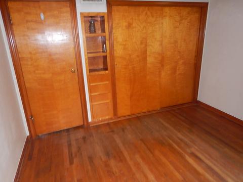 552 E 3rd St, Lockport, IL 60441 photo 11