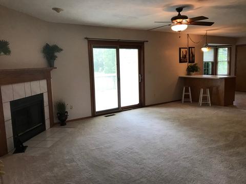 607 E Main St, Danvers, IL 61732 photo 5