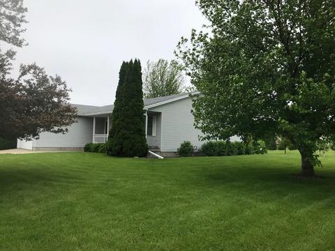 607 E Main St, Danvers, IL 61732 photo 4