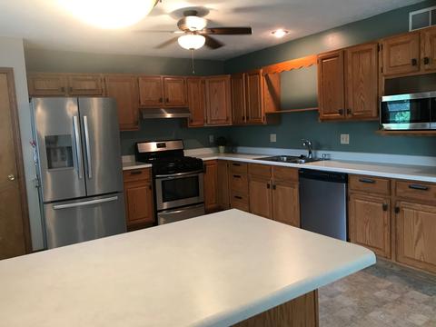 607 E Main St, Danvers, IL 61732 photo 8
